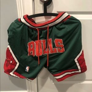 Vintage just-don Chicago bulls shorts men’s size S